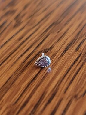 White Gold Pear End